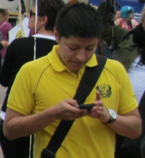 how to find people by their phone number